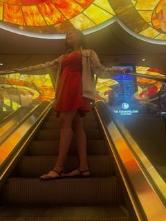 Divi Vadthya feet photo 1