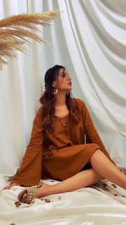 Divya Agarwal feet photo 2