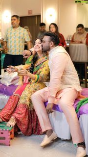 Divya Agarwal feet photo 17