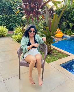 Divya Bharathi feet photo 18