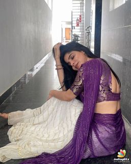 Divya Bharathi feet photo 1