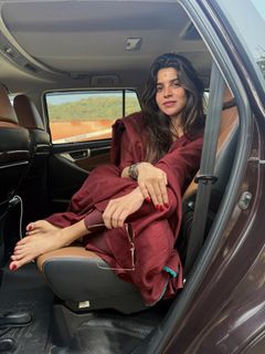 Divya Bharathi feet photo 6