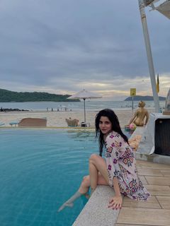 Divya Bharathi feet photo 13