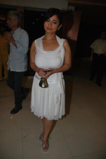 Divya Dutta feet photo 3