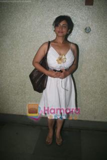 Divya Dutta feet photo 8