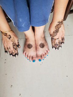 Divya Dutta feet photo 6