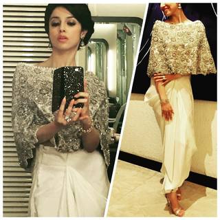 Divya Khossla feet photo thumbnail