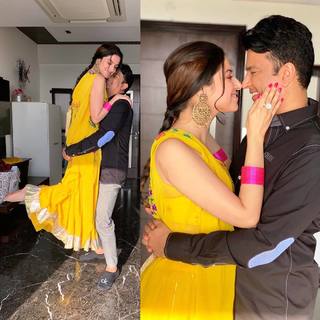 Divya Khossla feet photo thumbnail