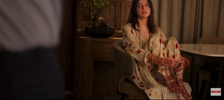 Divya Khossla feet photo thumbnail