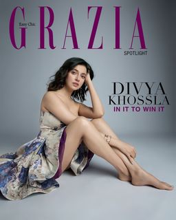 Divya Khossla feet photo thumbnail