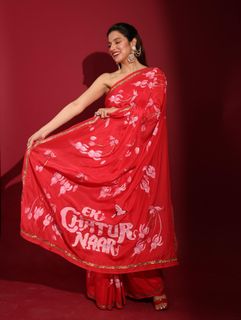 Divya Khossla feet photo thumbnail