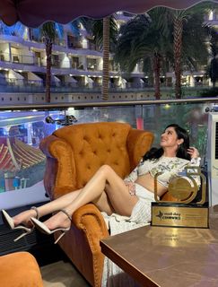 Divya Khossla feet photo 7