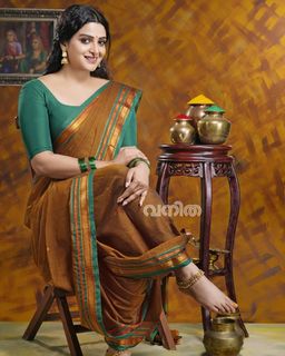 Divya Pillai feet photo 4