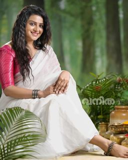 Divya Pillai feet photo 3
