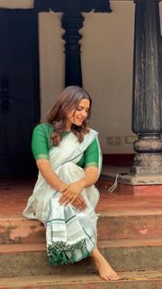 Divya Pillai feet photo 5
