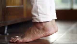 Divyanka Tripathi feet photo thumbnail