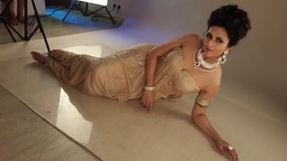 Divyanka Tripathi feet photo thumbnail