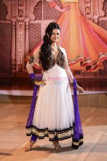 Divyanka Tripathi feet photo thumbnail