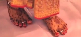 Divyanka Tripathi feet photo thumbnail