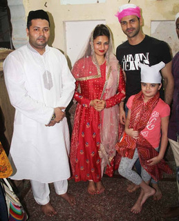 Divyanka Tripathi feet photo thumbnail