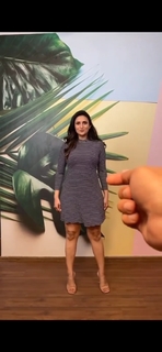 Divyanka Tripathi feet photo thumbnail