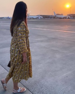 Divyanka Tripathi feet photo thumbnail