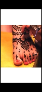 Divyanka Tripathi feet photo thumbnail