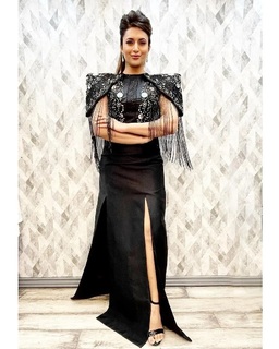 Divyanka Tripathi feet photo thumbnail