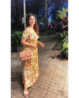 Divyanka Tripathi feet photo thumbnail