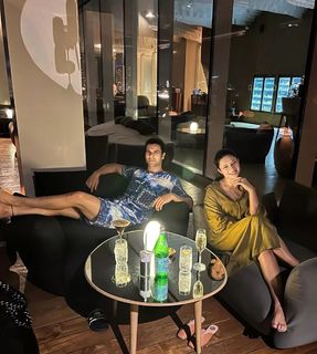 Divyanka Tripathi feet photo thumbnail