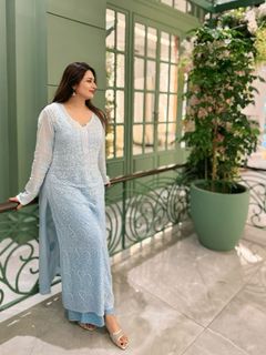 Divyanka Tripathi feet photo thumbnail