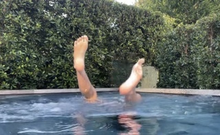Dixie D'Amelio feet photo thumbnail