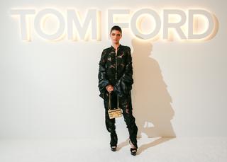 Dixie D'Amelio feet photo thumbnail