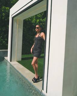 Dixie D'Amelio feet photo thumbnail