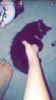 Dodie Clark feet photo thumbnail