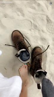 Dodie Clark feet photo thumbnail