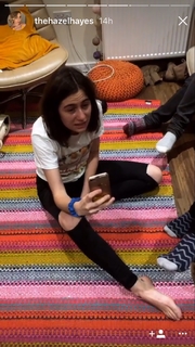 Dodie Clark feet photo thumbnail