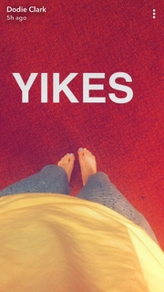 Dodie Clark feet photo thumbnail