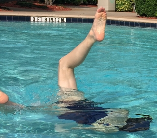 Dodie Clark feet photo thumbnail