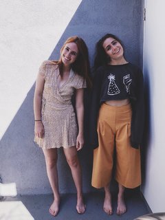 Dodie Clark feet photo thumbnail