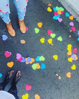 Dodie Clark feet photo thumbnail