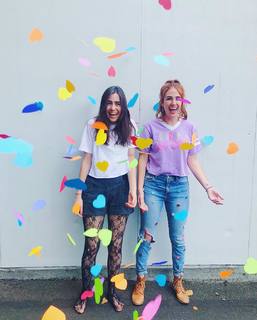 Dodie Clark feet photo thumbnail