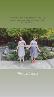 Dodie Clark feet photo thumbnail