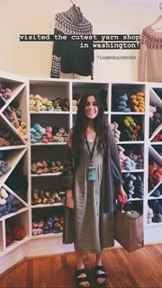 Dodie Clark feet photo thumbnail
