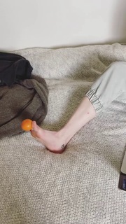 Dodie Clark feet photo thumbnail