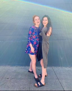 Dodie Clark feet photo thumbnail