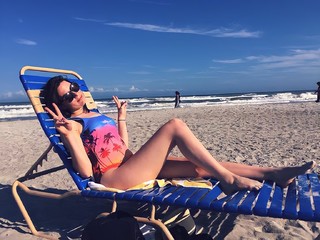 Dodie Clark feet photo thumbnail