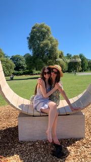 Dodie Clark feet photo thumbnail