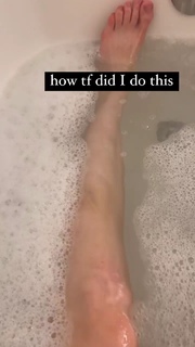 Dodie Clark feet photo thumbnail