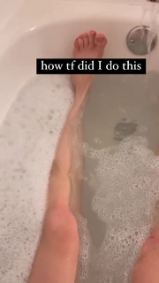 Dodie Clark feet photo thumbnail